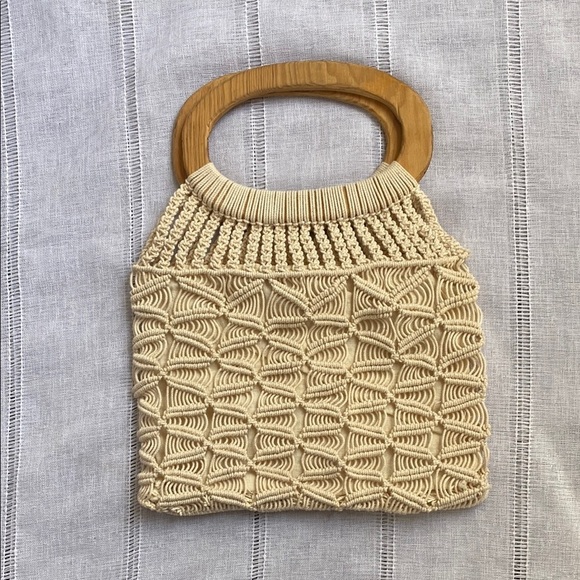 Handcrafted Cream Macramé Handbag - Picture 1 of 12